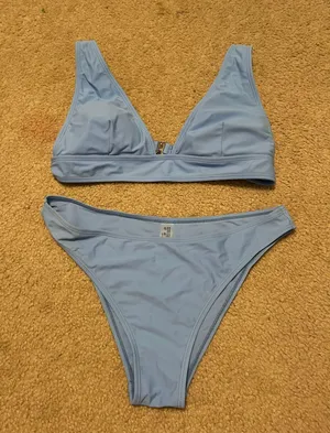 Bikini thumbnail 1