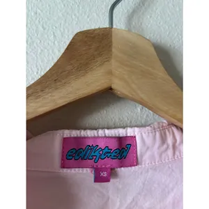 Edikted Melrose Cotton Tie Front Long Sleeve Shirt Baby Pink Size XS thumbnail 6