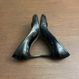 Tory Burch Patent‎ Leather Pumps thumbnail 4