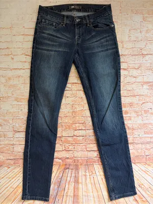 Levi’s | 524 Women’s Dark Blue Skinny Jeans thumbnail 1