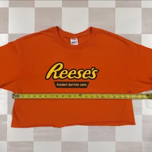 Gildan vintage 90s reese’s peanut butter cups cropped graphic tee orange thumbnail 5
