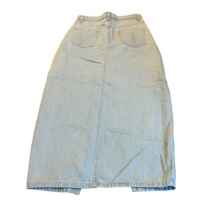 BOOHOO denim skirt with deep slit thumbnail 4