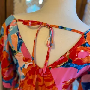 Entro Floral Babydoll V-Neck Ruffle Sleeve Women's Top thumbnail 8