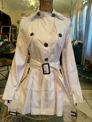 Beautiful jacket size fits XS/S 🩷 White thumbnail 2