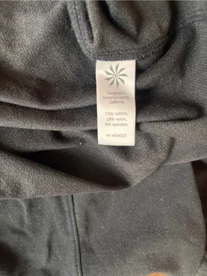 Athleta Black Pullover Hoodie Women’s Size S Regular Long Sleeve Pockets thumbnail 4
