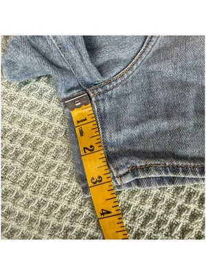 Levis Premium High Loose Shorts Womens 31 Denim Jean Mom Jorts Light Wash thumbnail 10
