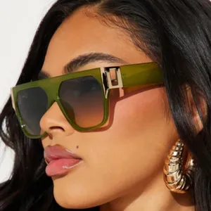 Stylish Green Sunglasses thumbnail 3