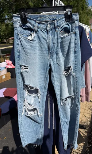 American Eagle Jeans thumbnail 1