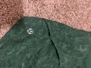 Lululemon 2.5" Speed Up Shorts thumbnail 3