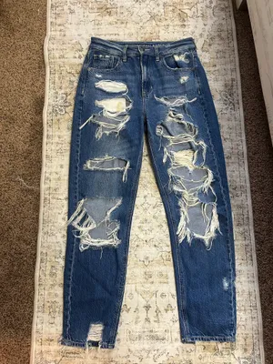 American Eagle Ripped Mom Jeans thumbnail 2
