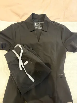Figs Black Scrubs Set thumbnail 8