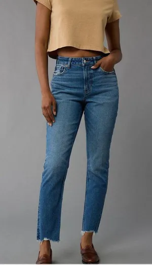 American Eagle Strigid Mom Jeans thumbnail 1
