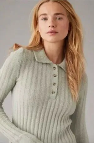American‎ Eagle NWT Sage Green Ribbed Collar Cropped Sweater thumbnail 1