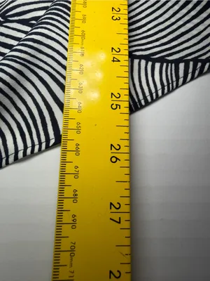 Ann Taylor Factory black and White Abstract Swirl Sleeveless Camisole thumbnail 5