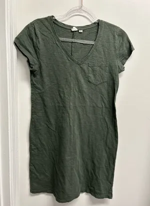 Gap Olive Green V-Neck T-Shirt Dress thumbnail 1