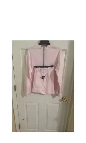 NWT Reebok Women's Crewneck 2-piece Short Set Frosted Berry Pink Sz M $95 thumbnail 2