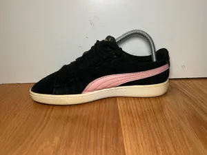 Puma Suede Shoes Womens Size 7.5 Black Pink Low Top Casual Sneakers 369725-11 thumbnail 5