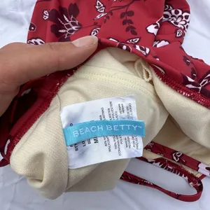 Swimsuit thumbnail 5