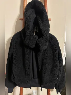 Alo Yoga Foxy Sherpa Jacket size S Black thumbnail 4