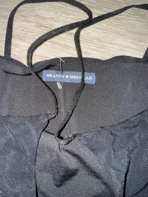 Brandy Melville Top Crop Black thumbnail 2