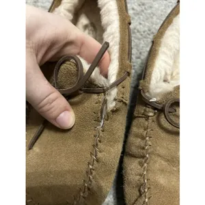 Women's UGG DAKOTA Suede Moccasin Slippers Size 6 1107949‎ CHESTNUT thumbnail 3