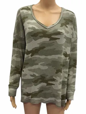 American Eagle Waffle Knit Thermal Green Camouflage V Neck Top Womens Medium thumbnail 1