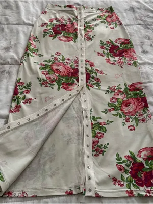 Betsey Johnson Floral snap Front White & Pink Maxi Skirt size S boho XOXO Betsey thumbnail 9