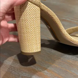 Sam‎ Edelman Yaro Block Heel Sandals 9.5W New Nude Raffia Textured thumbnail 9