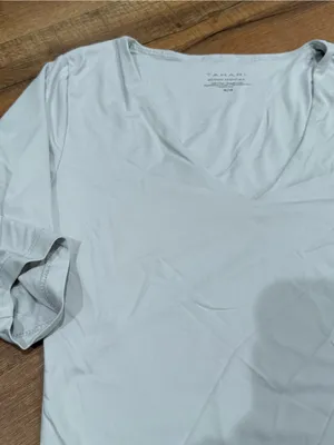 Tahari Light Gray V-Neck Short Sleeve Top thumbnail 2