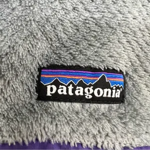 Patagonia Grey & Purple Retool Snap T Fleece Sweater Womens Small Long Sleeve thumbnail 4