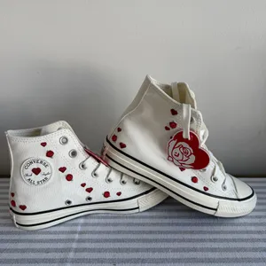 Converse NEW Women's Chuck Taylor All Star Embroidered Roses Hi Top Shoe Size 6 thumbnail 8