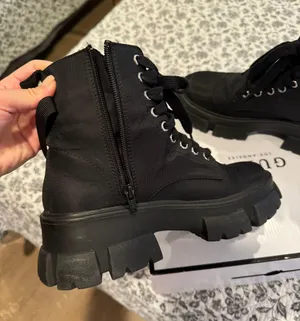 Steve Madden Boots Size 7.5 thumbnail 8