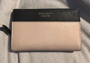 Wallet thumbnail 1