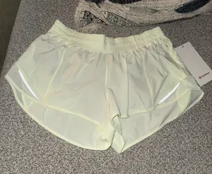 Lululemon Hotty Hot LR Short 2.5" *Lined thumbnail 1