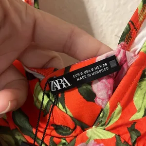 NWT ZARA Floral Print Bodysuit Size Small thumbnail 15