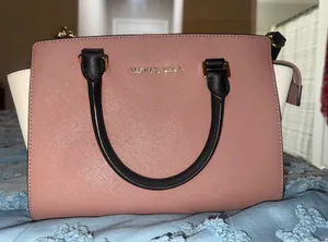 Michael Kors Purse thumbnail 1