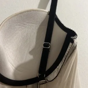 Sexy - 36B Victoria’s Secret Nude and Black Lace Corset Top thumbnail 10