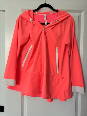 Lululemon Sun Showers Jacket thumbnail 3