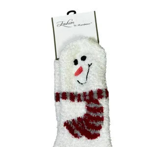 NWT Snowman Spa Socks Womens One Size White Fuzzy Gripper Holiday Christmas thumbnail 2
