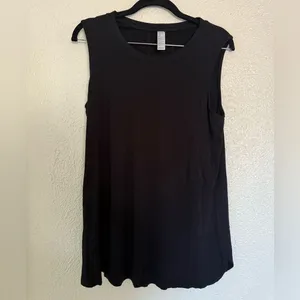 SPANX® Activate scoop Neck Tank size Medium thumbnail 4