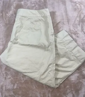 Old Navy Women's Cropped Straight-Leg Capri Pants in Light Cream thumbnail 1