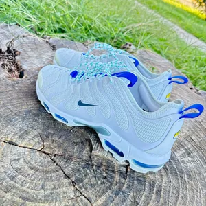 Nike Air Max Plus TN Ultra Platinum Grey Racer Blue AR4234-001 Men's Size 9.5 thumbnail 2