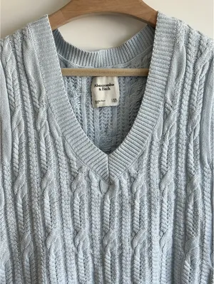 Abercrombie Fitch Cable Knit Sweater Vest Light Blue Women’s XXL thumbnail 3