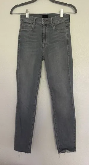 MOTHER Denim Ankle Jeans Looker Fray thumbnail 1