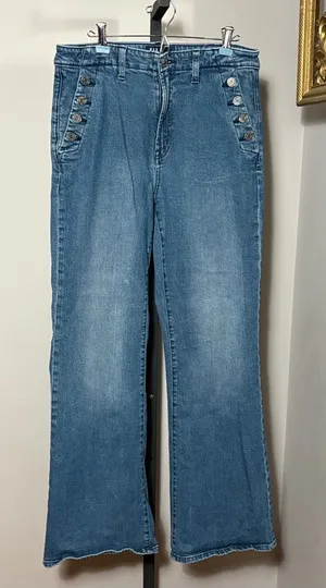 GAP Size 12 31 Denim ‘70s Flare High Rise Jeans thumbnail 1