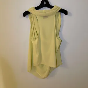 VICI Cowl Neck Tank Top lime/Yellow Large Draped Sleeveless Blouse Office thumbnail 4