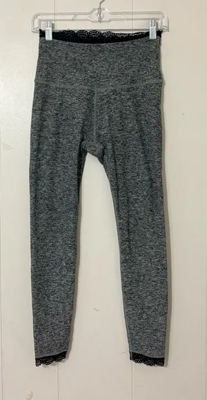 Beyond Yoga Heather Gray Black Lace Trim High Rise Leggings Size M thumbnail 1