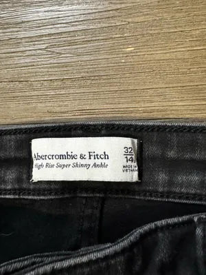 Abercrombie & Fitch Black High Rise Distressed Skinny Jeans thumbnail 5