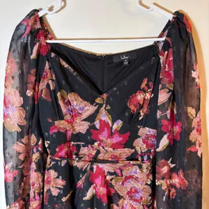 Lulus Dramatically Dreamy Black Floral Chiffon‎ Tiered Lurex Mini Dress Medium thumbnail 2