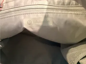 Lululemon Quilty Pleasures Shoulder Bag 14L pelican sold out online NWT thumbnail 12